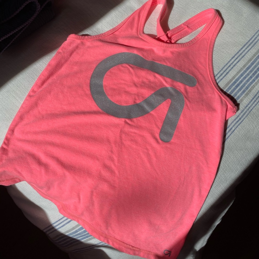 Sports top